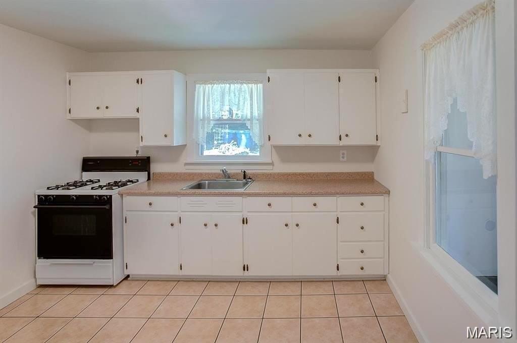 128 S Meridian Rd - Photo 6 of 11