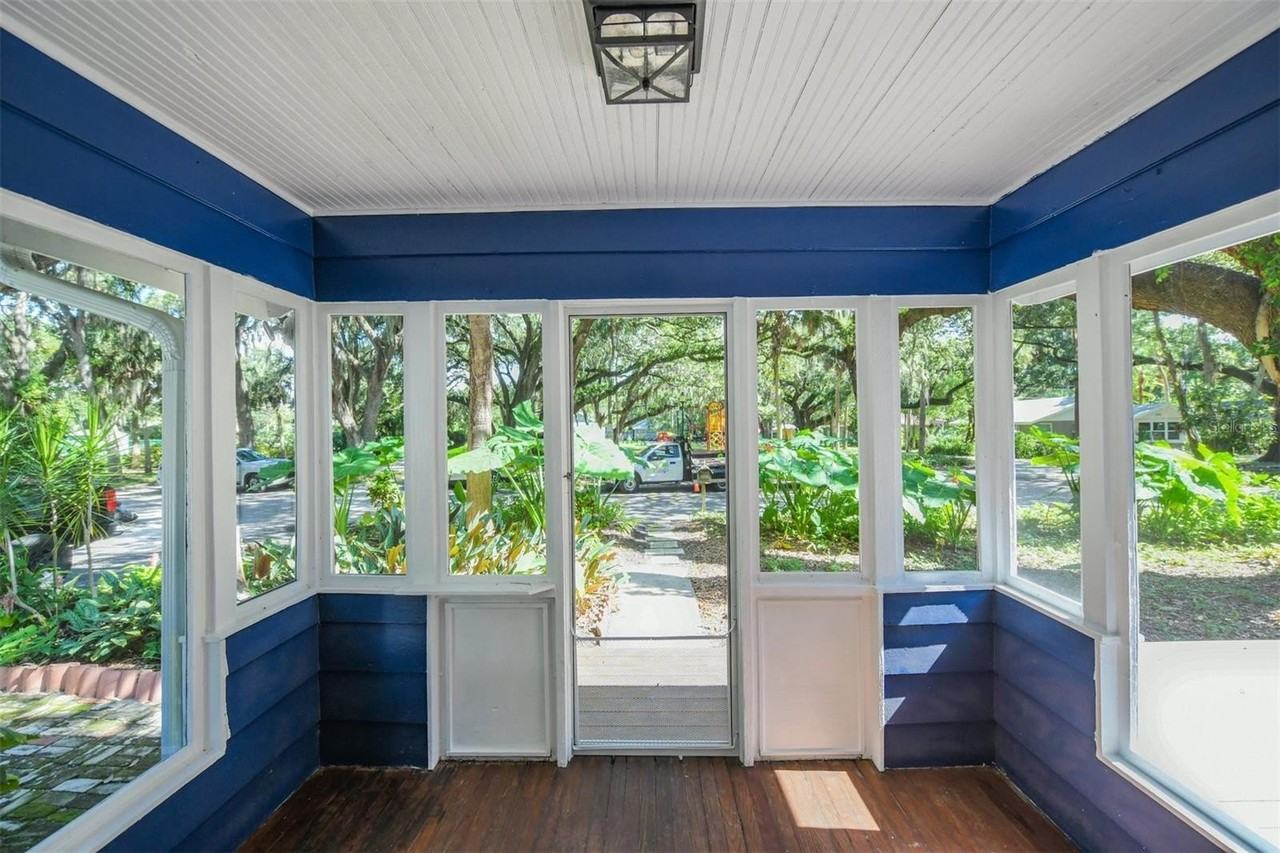 1230 35th St - Photo 6 of 26