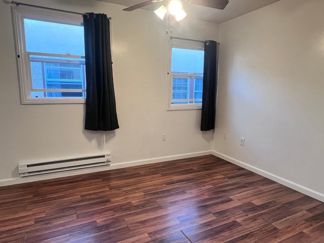 1627 Fairview St - Photo 7 of 12