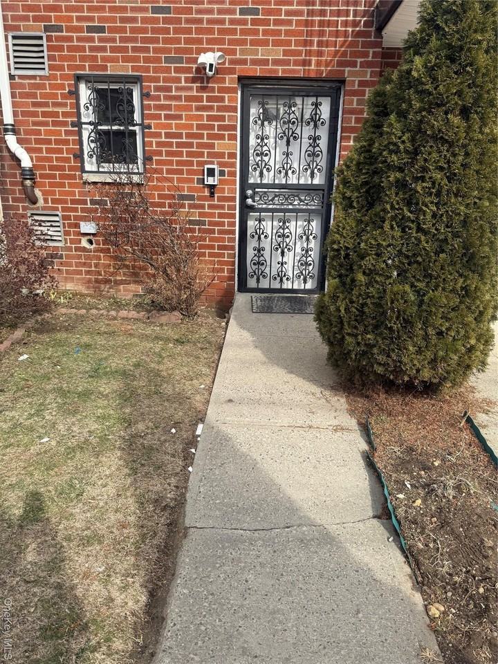 3550 Palmer Ave Apt 2 - Photo 2 of 12