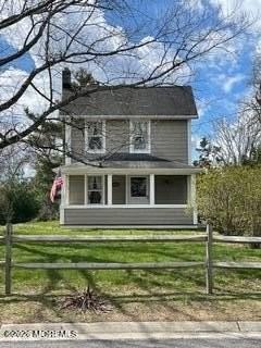 214 Howe St - Photo 2 of 16