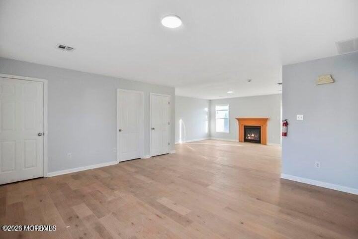 410 Bayview Ave - Photo 4 of 18