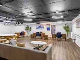 featured image of 14526 Kittridge St