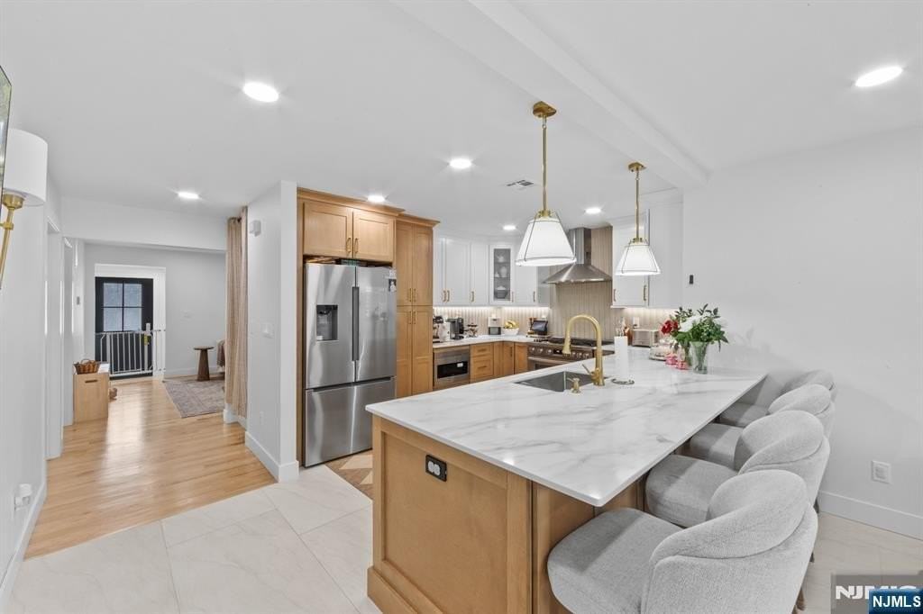 17-11 Berdan Ave - Photo 7 of 39