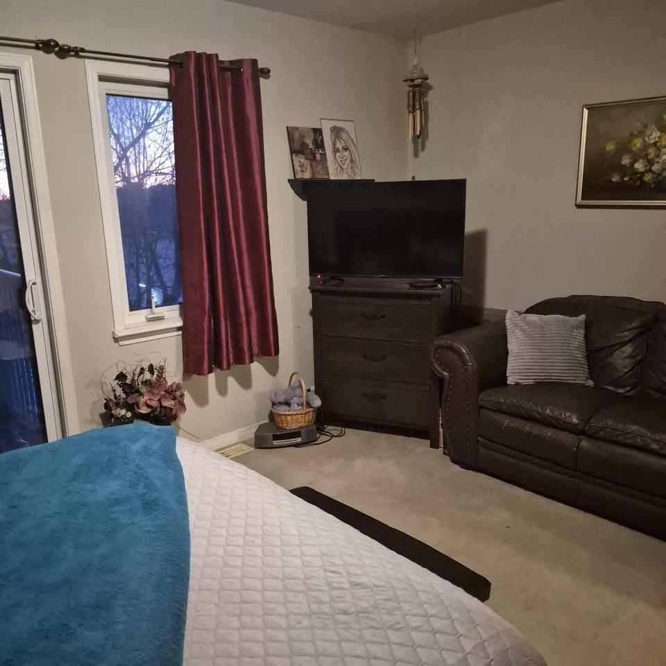 233 Keltie Private - Photo 5 of 12