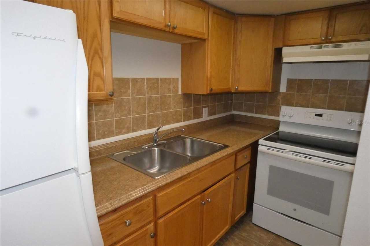 5839 8th Ave N #109 - Photo 7 of 10