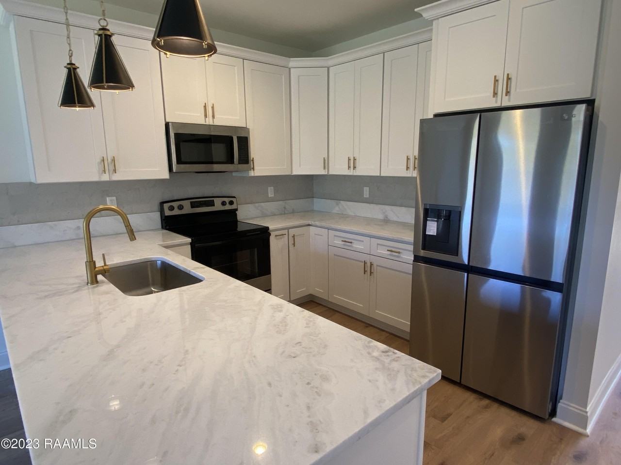 8550 Cat Rd Unit B - Photo 3 of 20