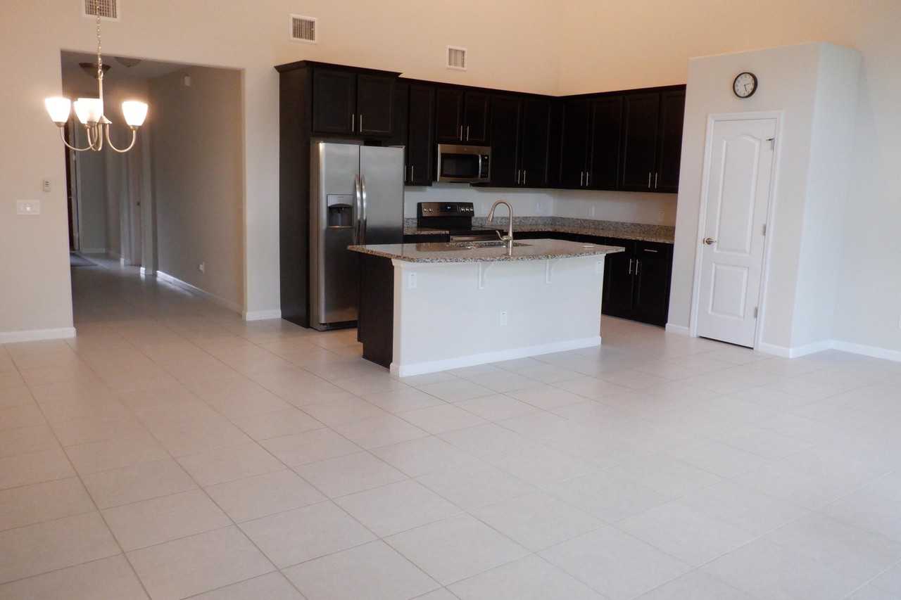 91 Redondo Dr - Photo 6 of 35