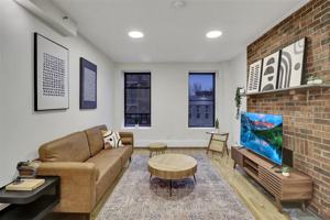 featured image of 179 E 102nd St