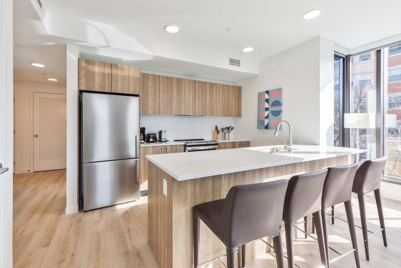 60 Kilmarnock Street - Photo 2 of 77