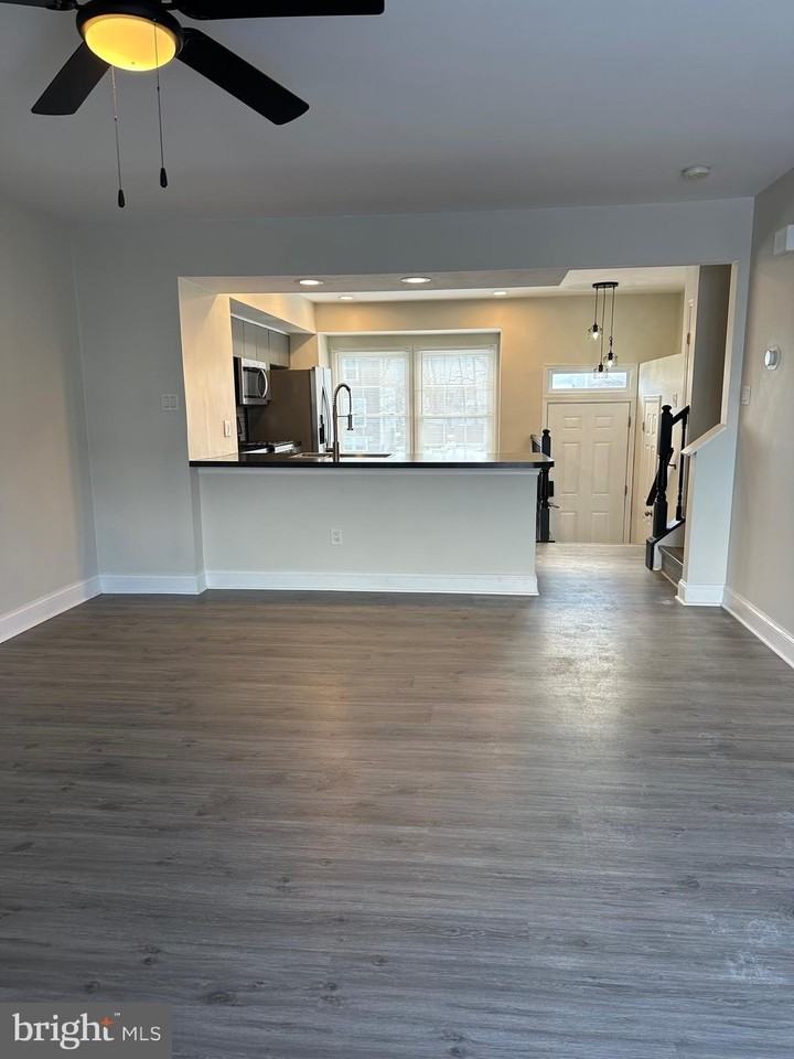 650 Corsica Ave - Photo 6 of 27