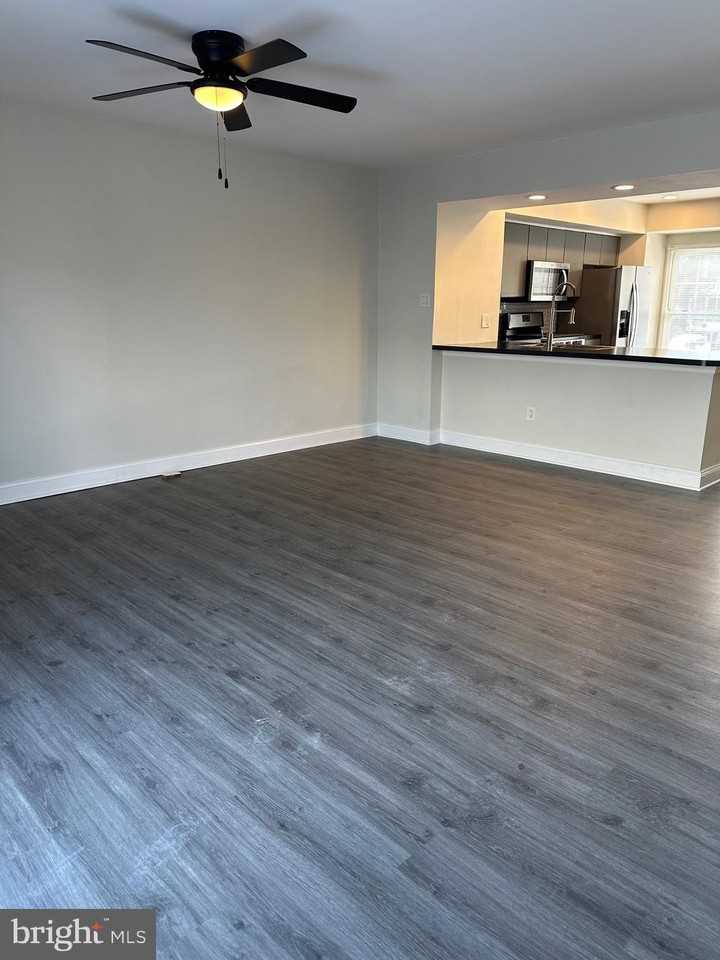 650 Corsica Ave - Photo 7 of 27