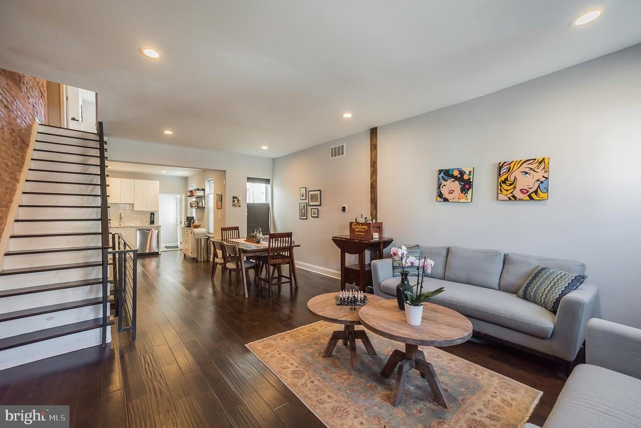 1131 S 23rd St - Photo 4 of 28