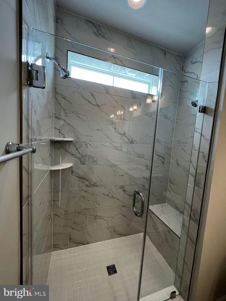 110 Kinross Ln - Photo 6 of 14