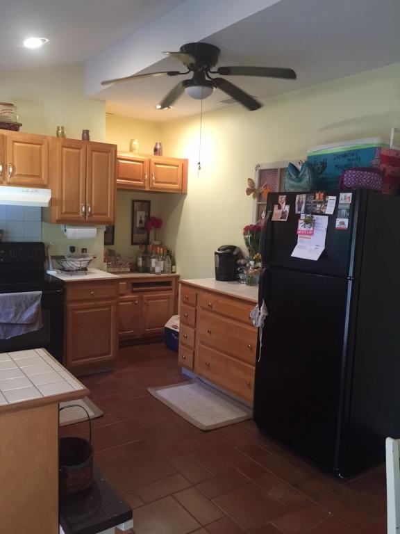 152 Walker St - Photo 5 of 6