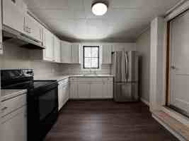 featured image of 28 Bartlett St Apt 1r