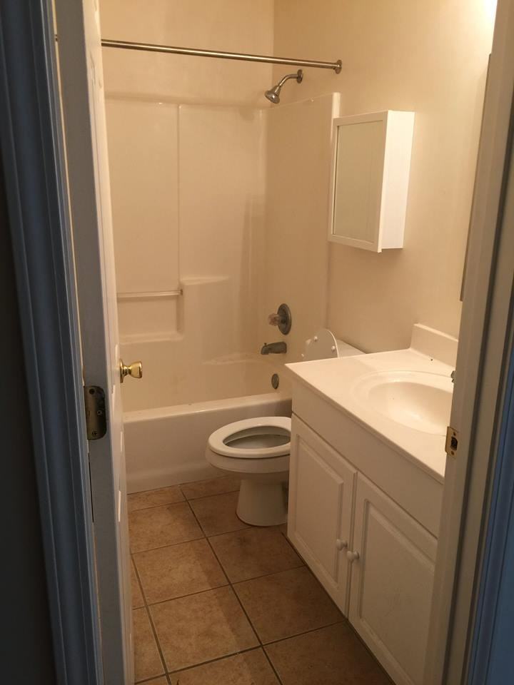 904 22nd St #902 - Photo 6 of 11