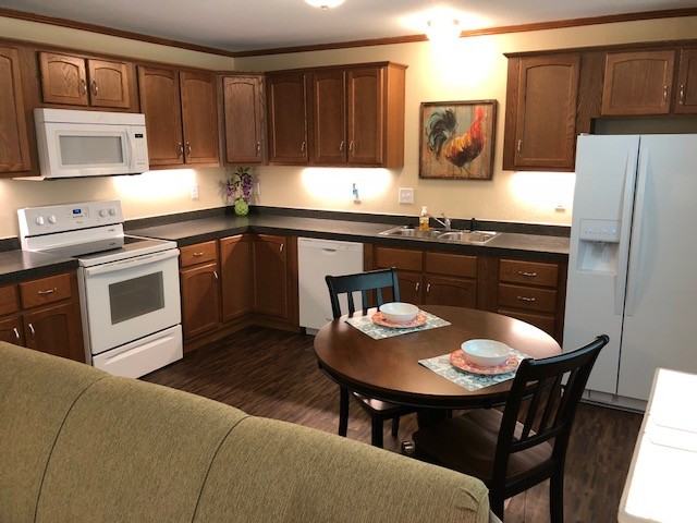 204 E 10th Ave - Photo 7 of 11