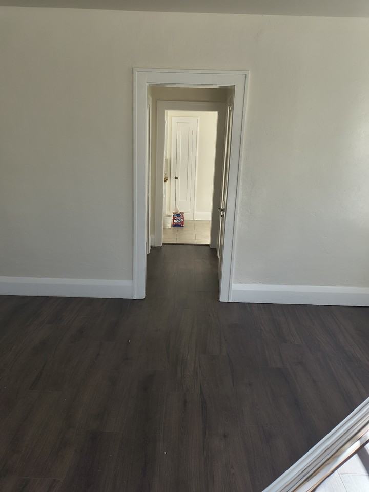 1912 7th Ave W #17 - Photo 4 of 5