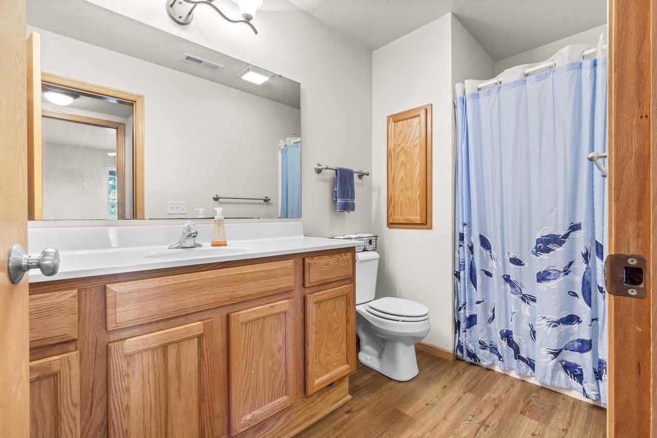 1552 Cook Cir - Photo 4 of 25