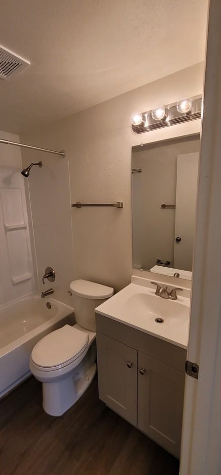 2047 Key West Dr #2047 - Photo 6 of 9