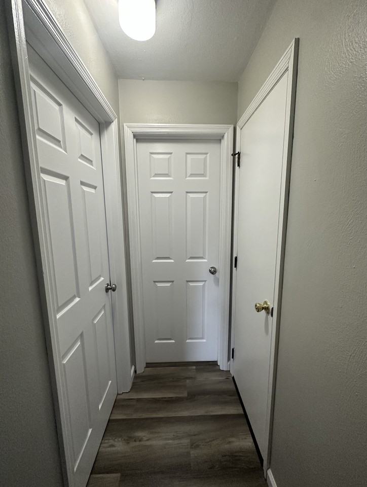 920 N Detroit St #25 - Photo 7 of 8