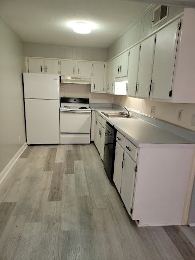 110 Lyon St #1R - Photo 2 of 10