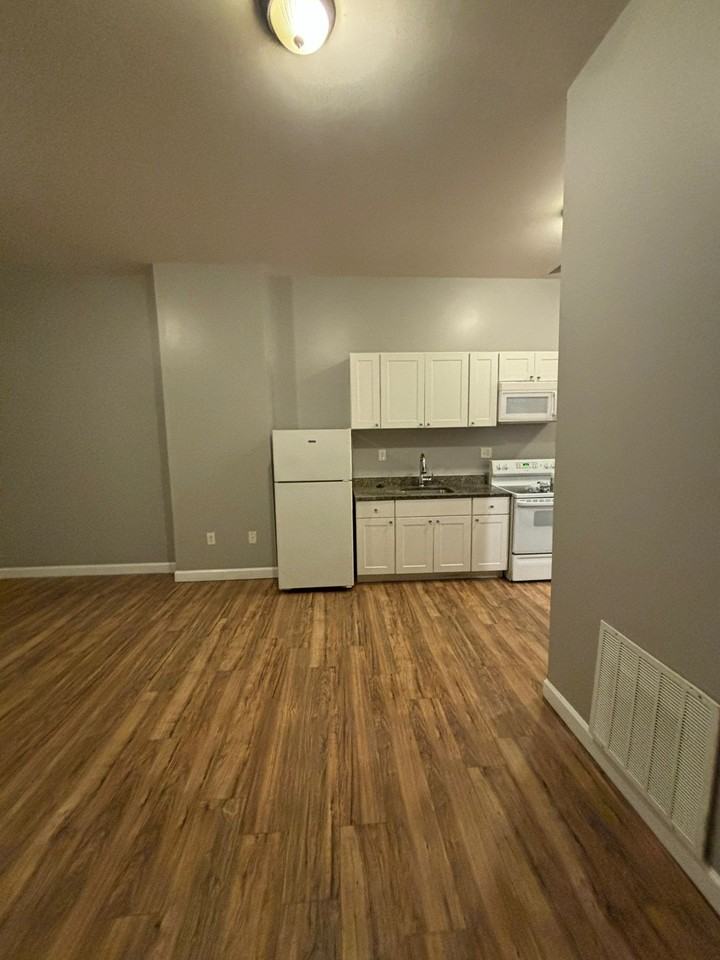 2226 Callow Ave - Photo 7 of 13