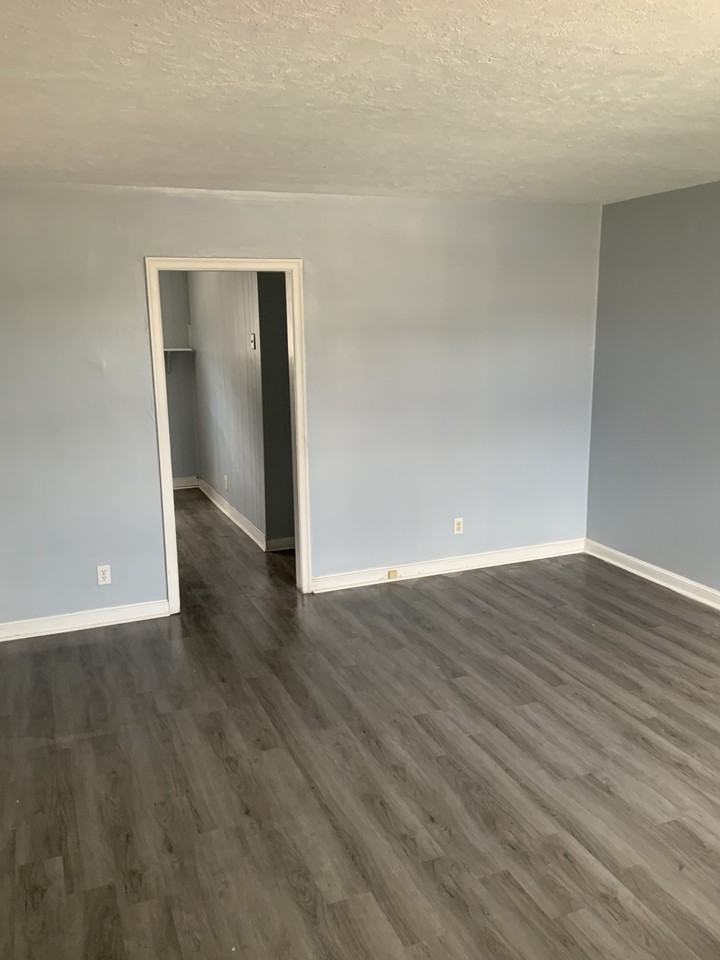 6254 Everett Ave #2 - Photo 3 of 20