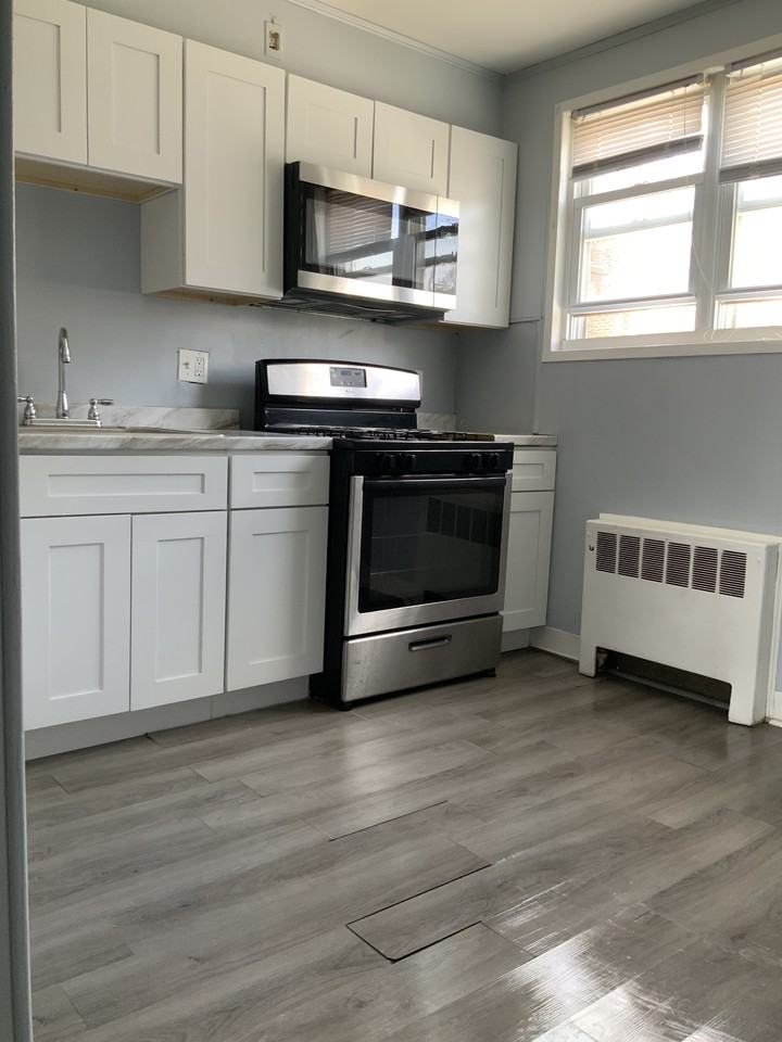 6254 Everett Ave #2 - Photo 5 of 20