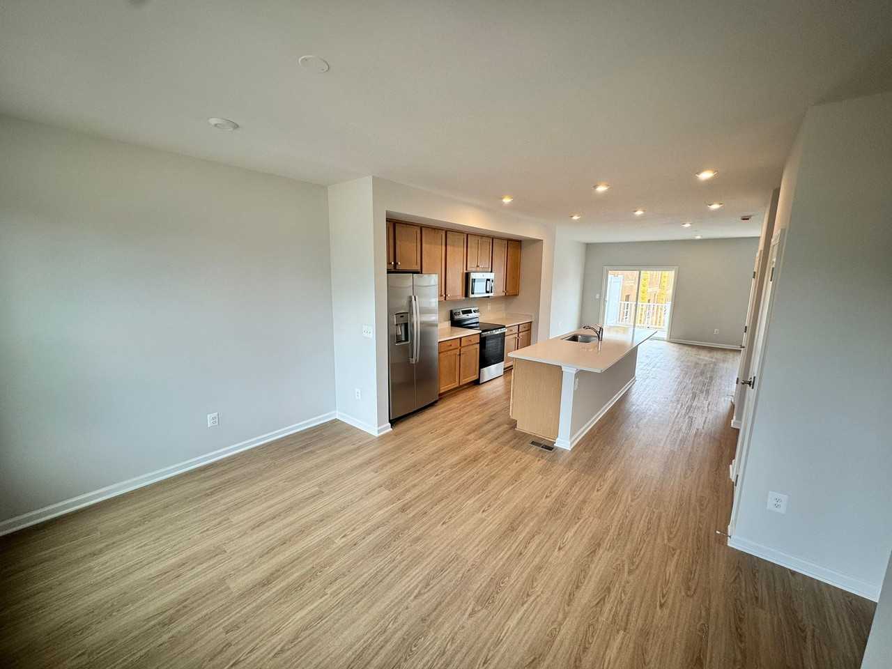 9987 Magnolia Ridge Dr #E33 - Photo 7 of 19