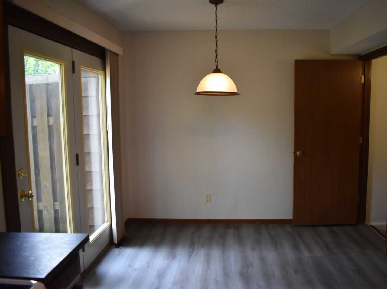 1317 Southview Cir - Photo 4 of 13