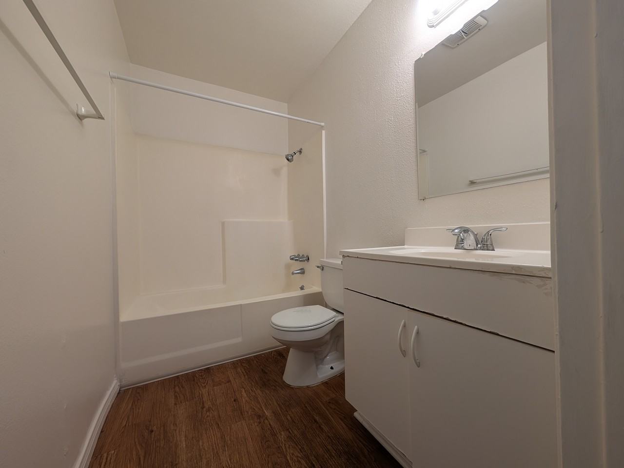 1054 S Magnolia Ave #9 - Photo 2 of 19