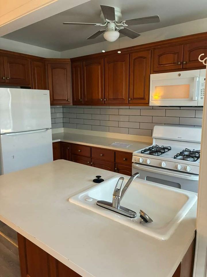 4136 6th St #1 - Photo 3 of 9