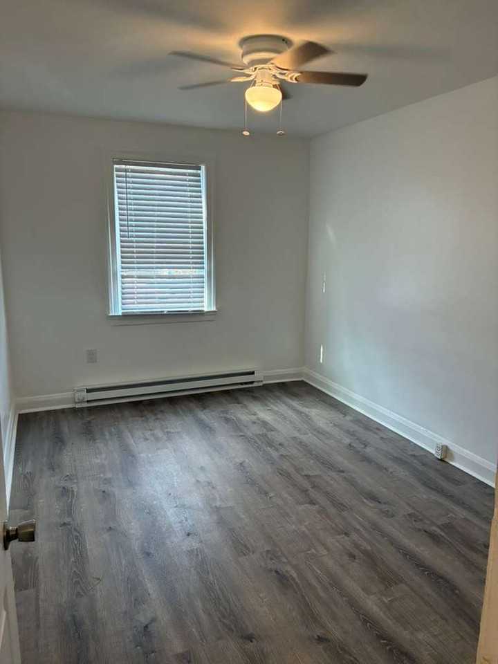 4136 6th St #1 - Photo 5 of 9