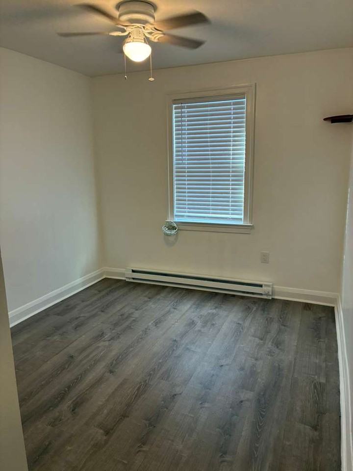 4136 6th St #1 - Photo 7 of 9