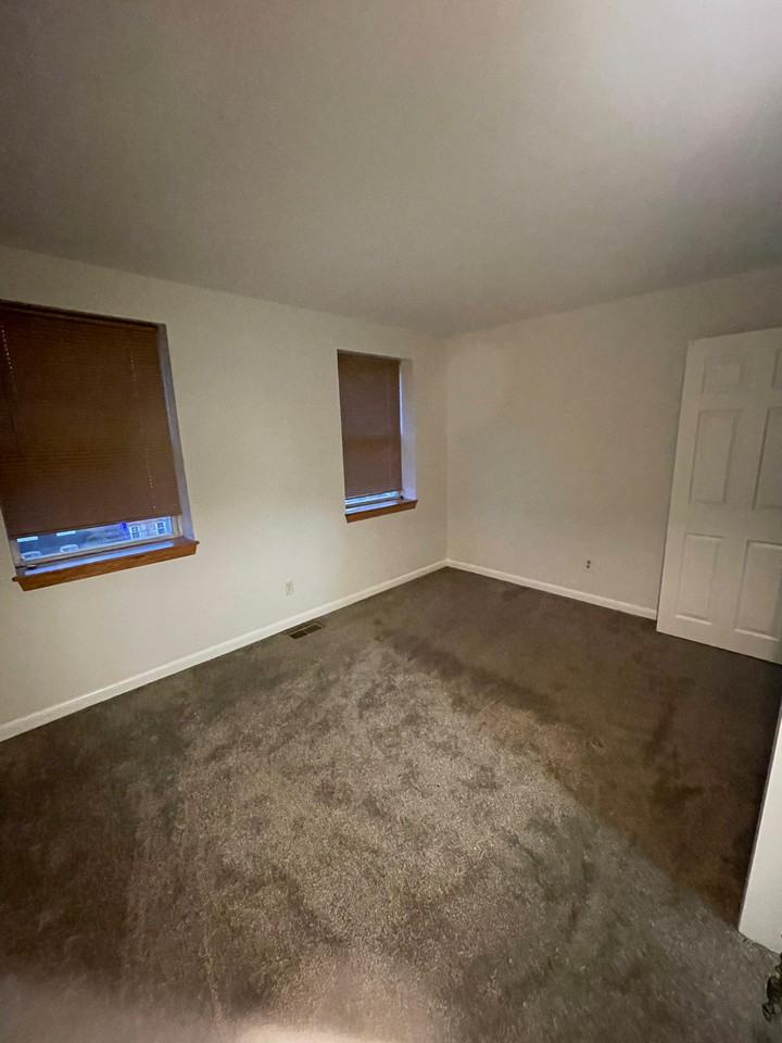 827 Washington Blvd - Photo 3 of 5