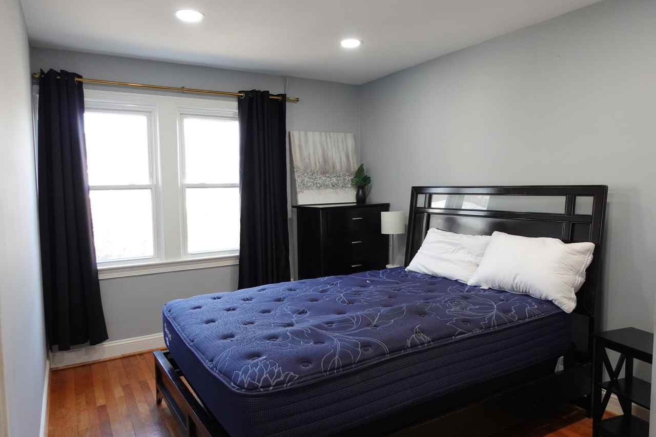 1228 18th St Ne - Photo 3 of 11