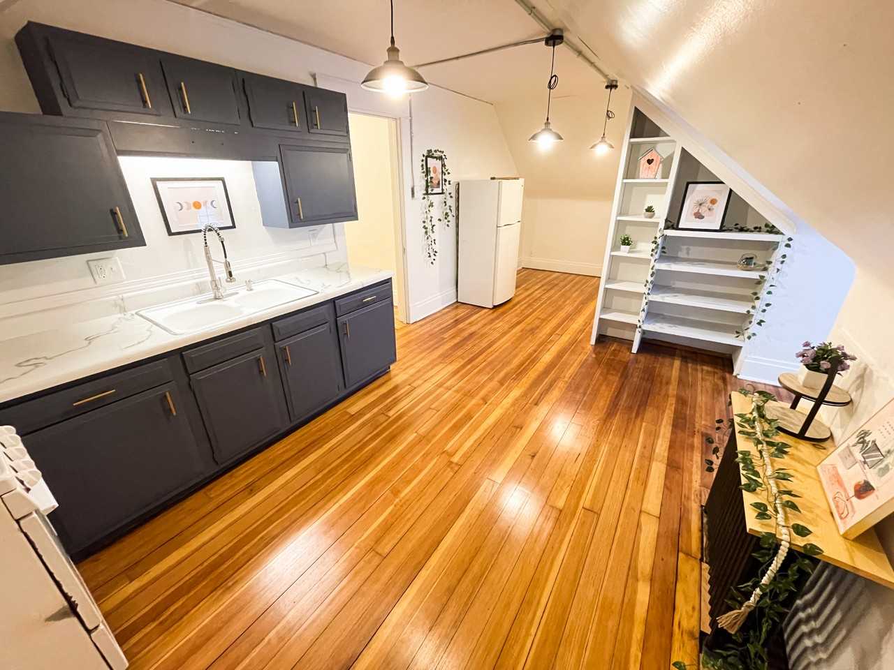 3721 Cottage Grove Ave #6