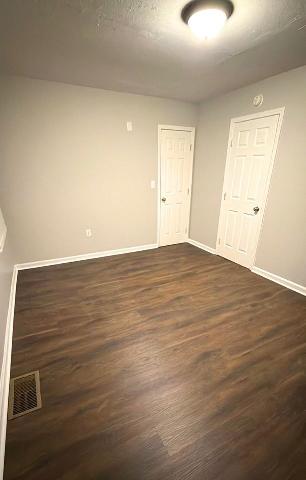 1317 Arcade Ave - Photo 5 of 16