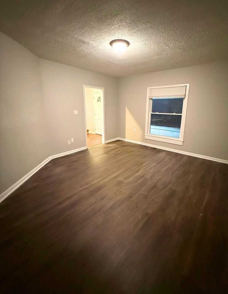 1317 Arcade Ave - Photo 7 of 16