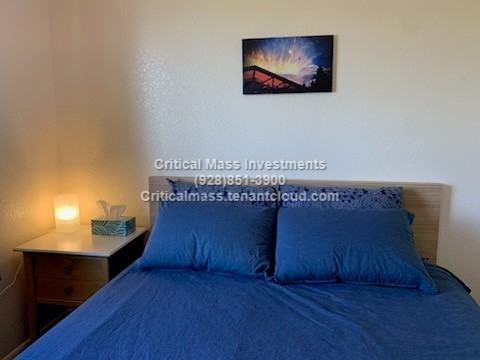 610 N Newton St #D - Photo 3 of 11