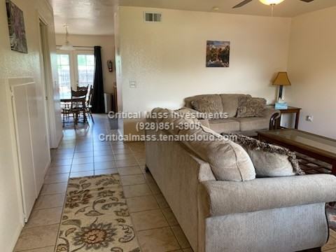 610 N Newton St #D - Photo 6 of 11