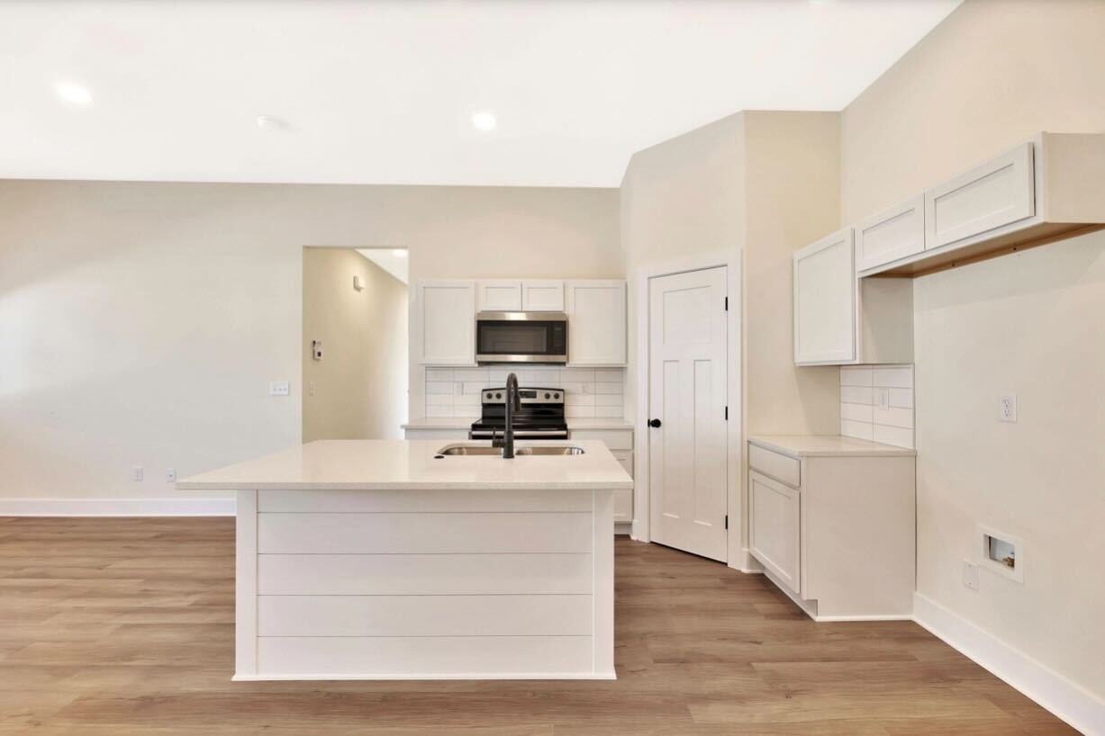 16802 W Lawson St - Photo 7 of 18