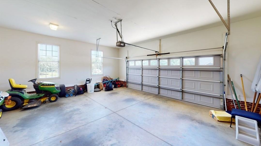 132 Whispering Hills Ln - Photo 5 of 9