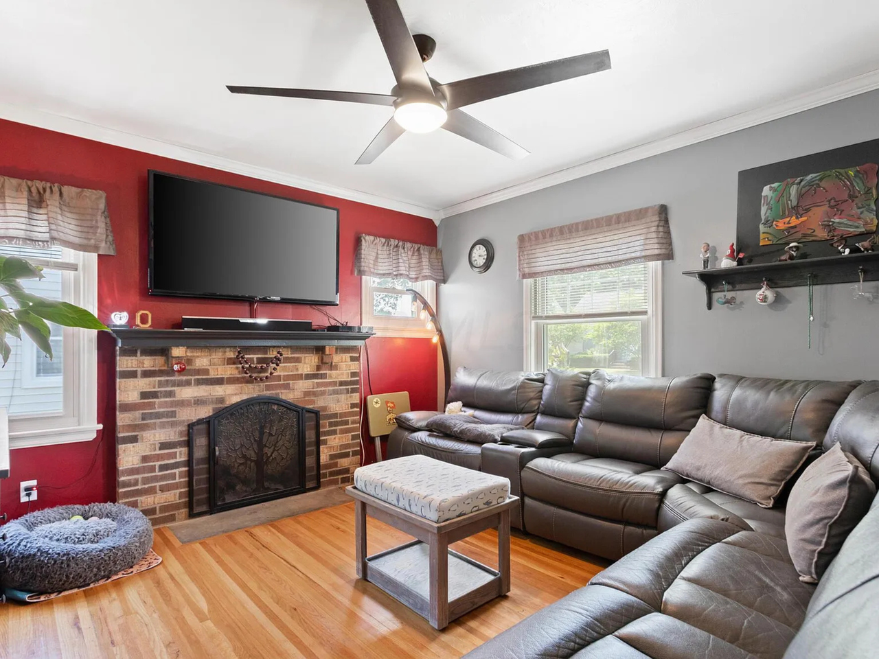 170 Letchworth Ave - Photo 3 of 18