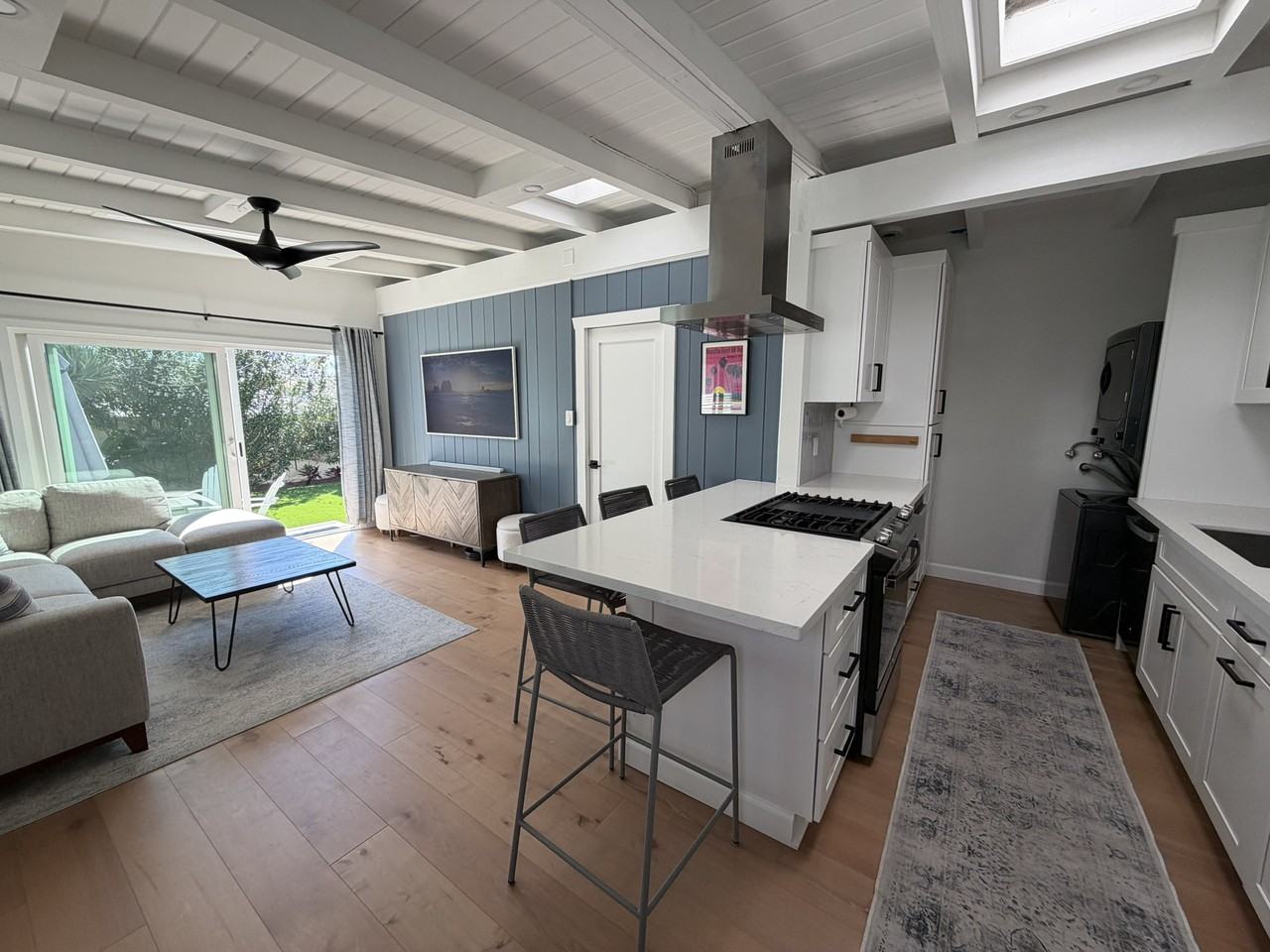 544 8th St - Photo 3 of 15