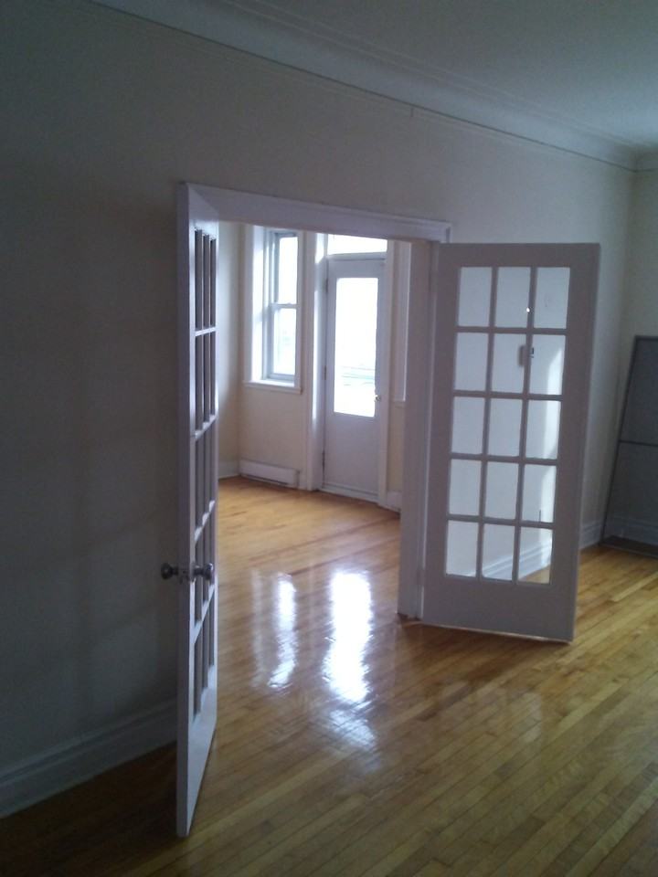 5235 Chemin de la Côte Saint Luc ##15 - Photo 2 of 6