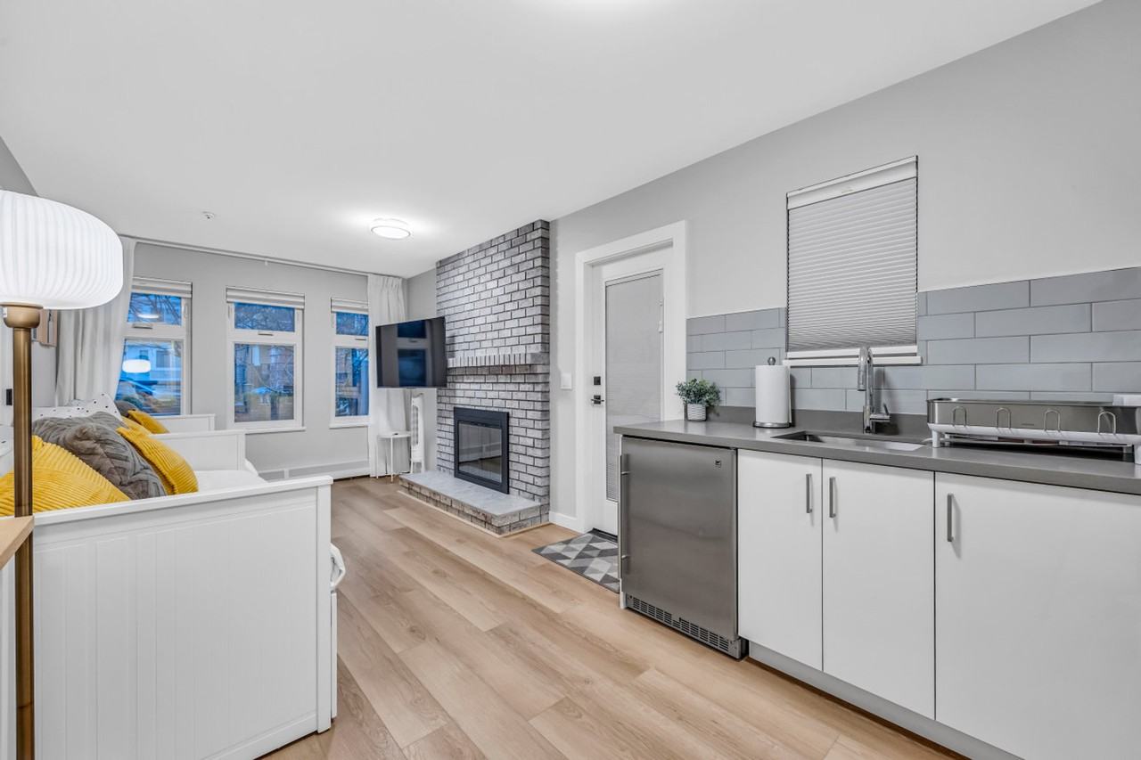 3373 East 44th Ave #1273077P - Photo 7 of 26