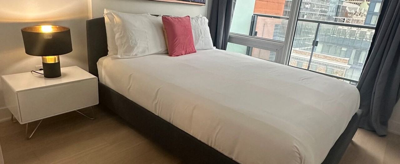 1170 Rue Saint-Antoine O #1270854P - Photo 4 of 21